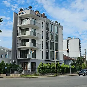 Отель Sunny